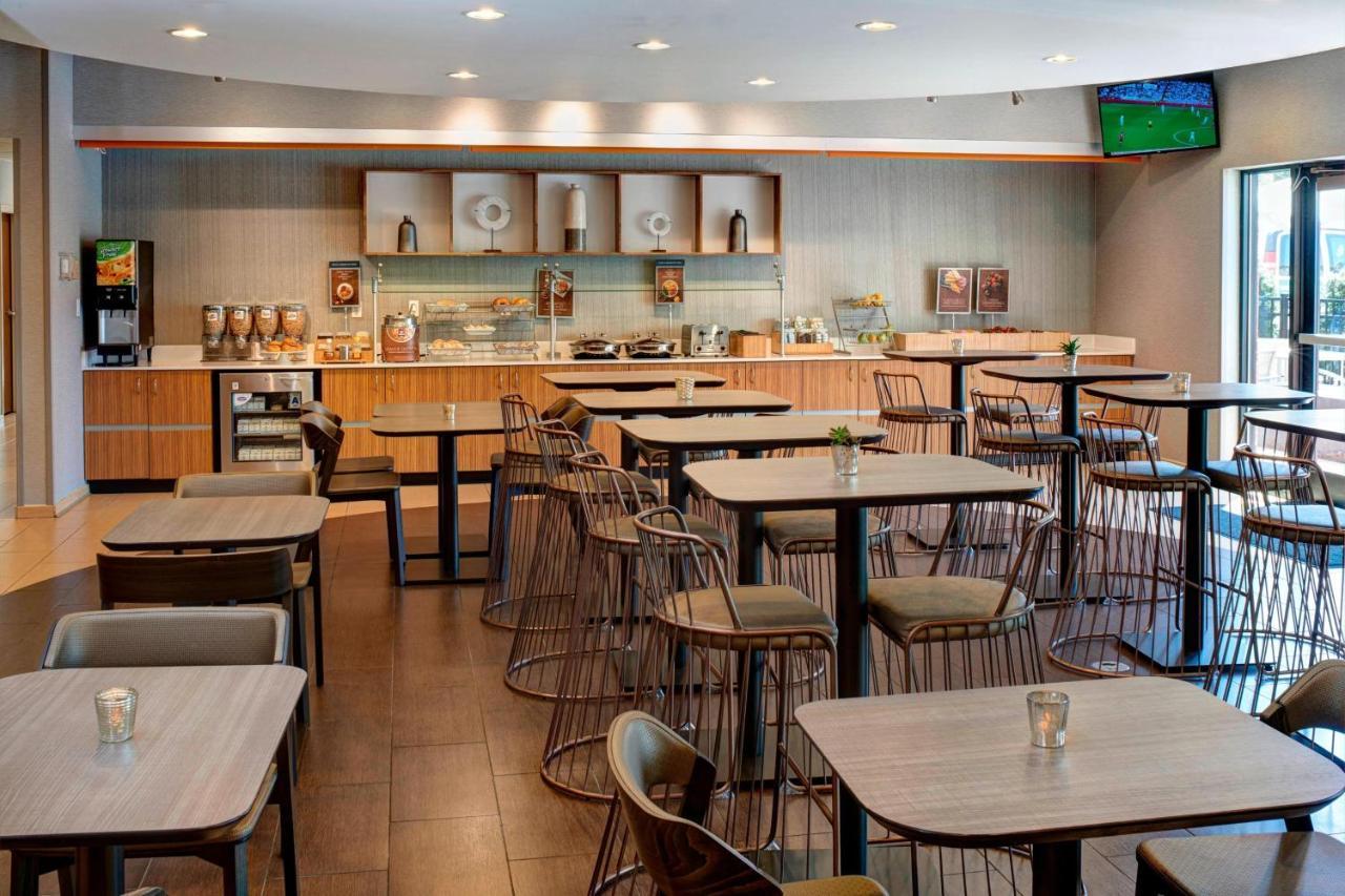 Springhill Suites St. Louis Brentwood Екстериор снимка