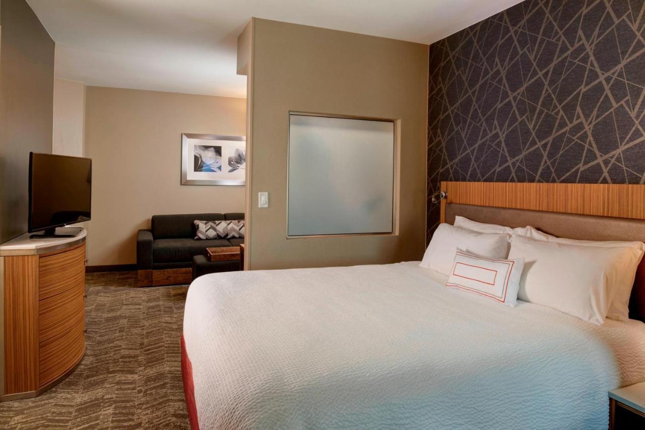 Springhill Suites St. Louis Brentwood Екстериор снимка